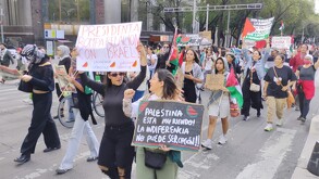 Manifestantes pro Palestina continúa n su paso a la embajada de Estados Unidos