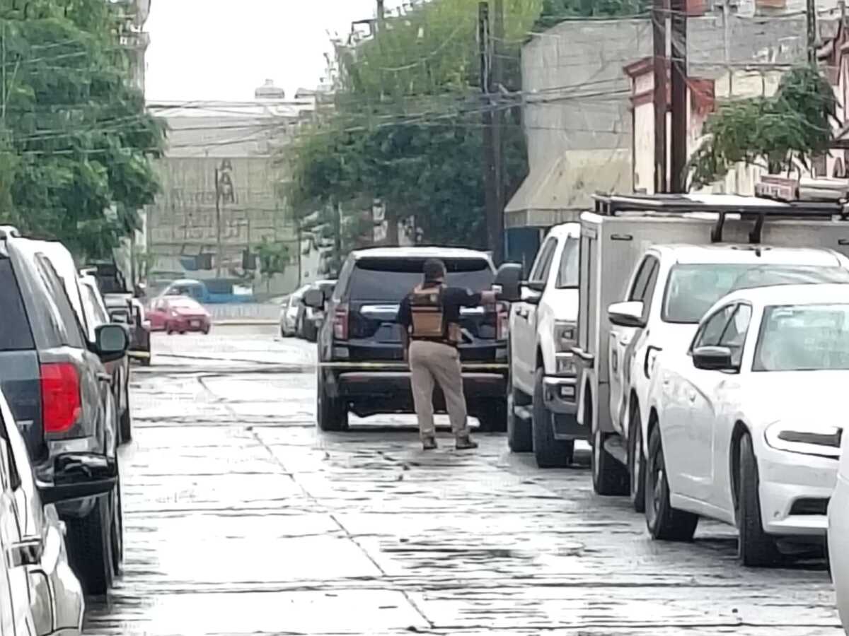 La Agencia Estatal de Investigaciones realizó un operativo de cateo en un inmueble de la colonia Industrial en Monterrey, en medio de investigación por robo.