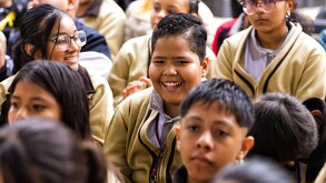 La beca Rita Cetina es un apoyo económico otorgado por el gobierno para alumnos del nivel básico de escuelas públicas