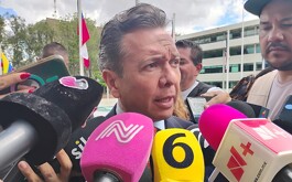El fuerte oleaje en Puerto Vallarta bajará hasta las 8 de la noche, confirma el Gobernador Lemus