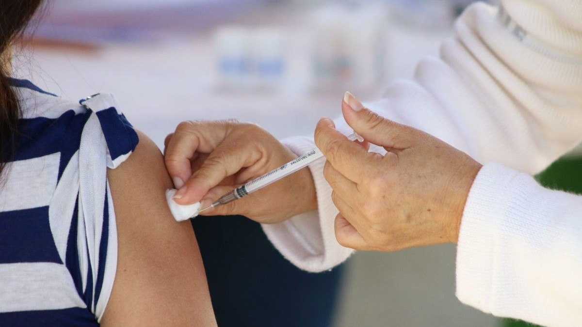 A partir del próximo lunes 13 de octubre, la población de Torreón, se beneficiará con la nueva campaña de vacunación contra la influenza y el COVID-19.