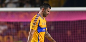 André Pierre Gignac luego de fallar una anotación ante el equipo del Pachuca en un juego en el 'Volcán'. André Pierre Gignac luego de fallar una anotación ante el equipo del Pachuca en un juego en el 'Volcán'.