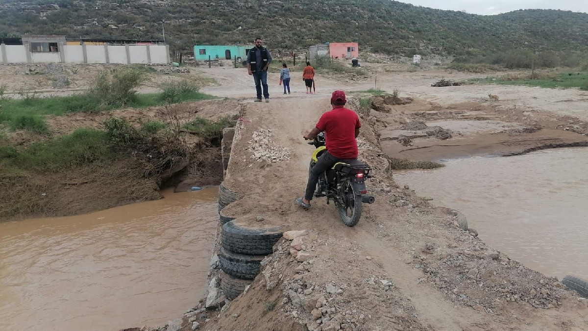 Habitantes del ejido Nazareno no atendieron las indicaciones de la Coordinación de Protección Civil de Lerdo y comenzaron con la construcción de un puente Habitantes del ejido Nazareno no atendieron las indicaciones de la Coordinación de Protección Civil de Lerdo y comenzaron con la construcción de un puente