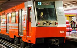 El metro de la Ciudad de México se inauguró el 4 de septiembre de 1969, proyecto que finalizó 43 años más tarde con la inauguración de la línea 12.