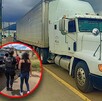 Luego de rescatar a la mujer y niña en Atlacomulco, el trailero fue detenido y presentado ante la Fiscalía mexiquense. Luego de rescatar a la mujer y niña en Atlacomulco, el trailero fue detenido y presentado ante la Fiscalía mexiquense.