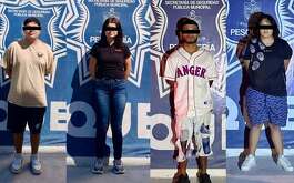 Dos hombres y dos mujeres fueron detenidos en el municipio de Pesquería, Nuevo León por los delitos de violencia familiar y faltas al orden público.