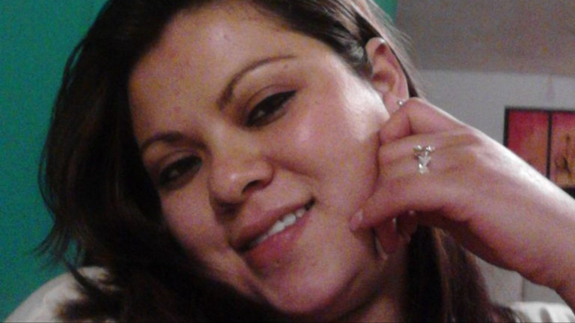 Nitzia Díaz, hermana de Abril, asegura que no han dado fecha para que la empresa se haga responsable por las 31 personas que murieron tras la explosión.