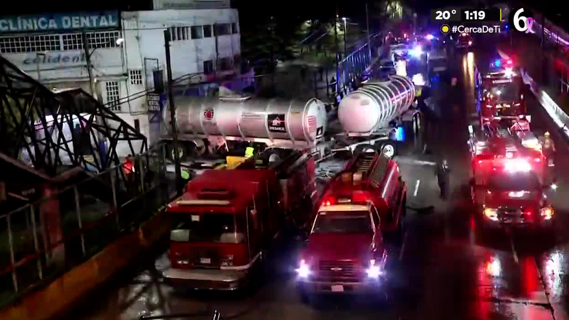 La noche del 08 de Agosto, una pipa perdió el control y chocó contra un muro en la colonia San Juan de Aragón, lo que provocó una fuga de gas.