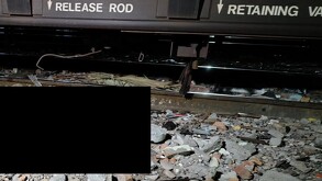 Un trágico accidente en las vías del ferrocarril de Gómez Palacio, Durango, dejó a un hombre con la amputación de una mano.