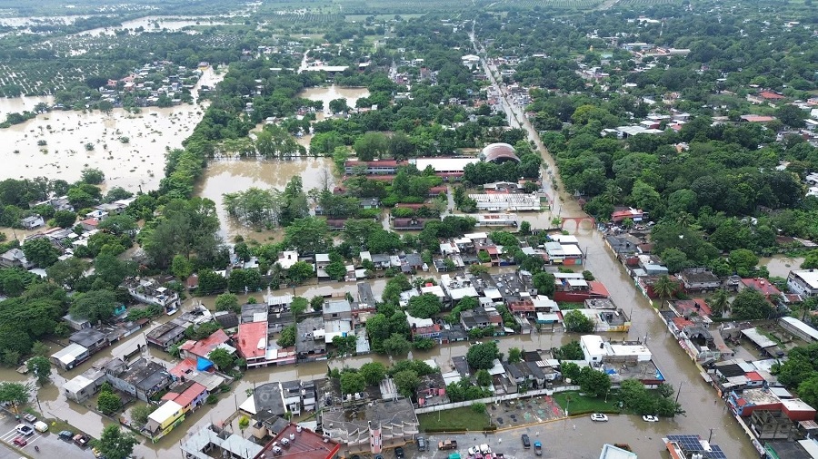 Ríos, caminos, puentes y carreteras se vieron destrozados por el paso de la lluvia, lo que ha obligado a cerrar caminos para advertir sobre el nivel del agua. Ríos, caminos, puentes y carreteras se vieron destrozados por el paso de la lluvia, lo que ha obligado a cerrar caminos para advertir sobre el nivel del agua.