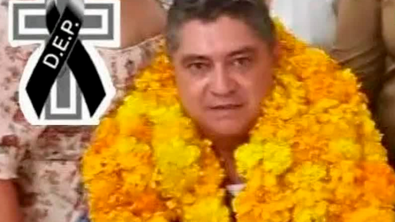 El ex secretario general del ayuntamiento de Tixtla, Guerrero, Napoleón Rodríguez Campos, fue asesinado este jueves en el mismo municipio.