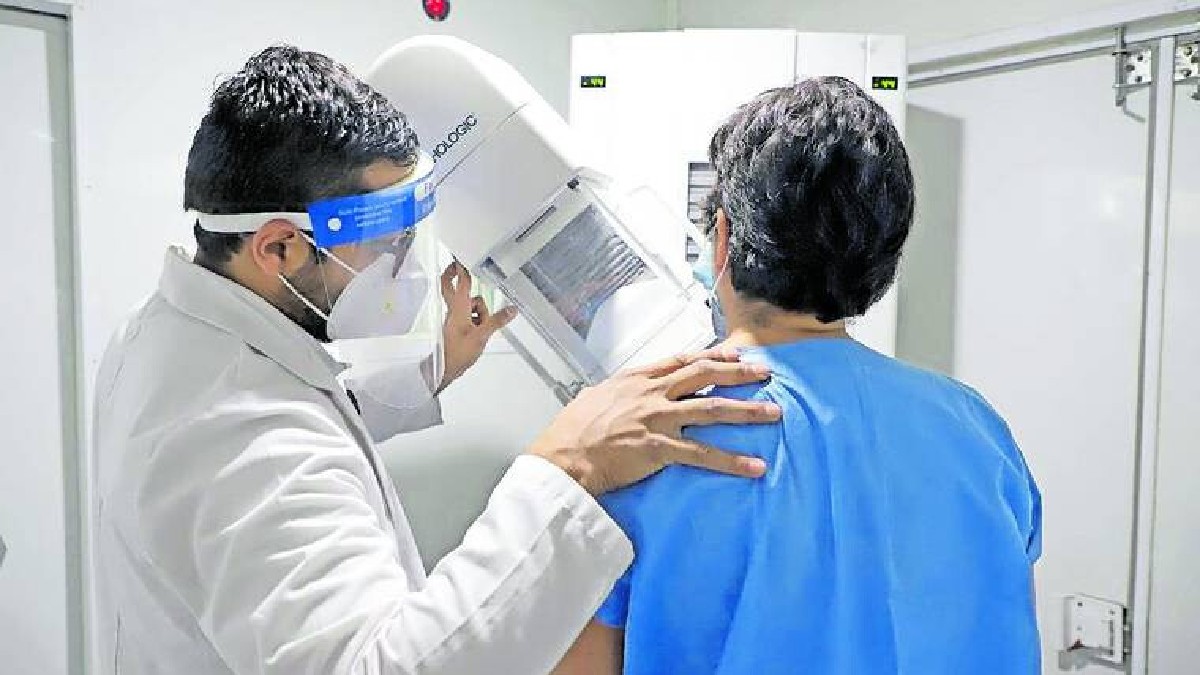 Dentro de las estrategias de prevención del cáncer, la mastografía emerge como el método más efectivo y confiable para el screening de rutina. Dentro de las estrategias de prevención del cáncer, la mastografía emerge como el método más efectivo y confiable para el screening de rutina.