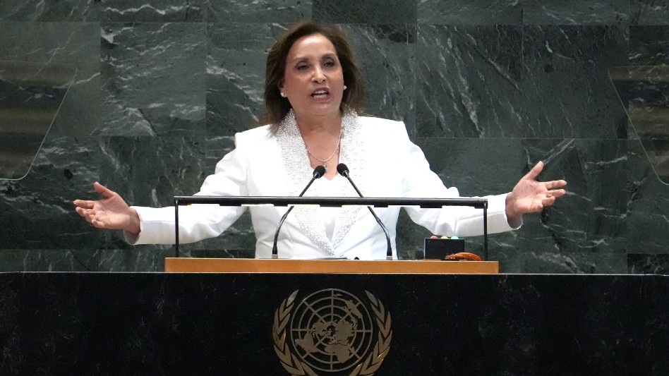 El Congreso de Perú destituyó a Dina Boluarte por incapacidad moral y nombró a José Jerí presidente interino, en medio de crisis política, corrupción e inseguri El Congreso de Perú destituyó a Dina Boluarte por incapacidad moral y nombró a José Jerí presidente interino, en medio de crisis política, corrupción e inseguri