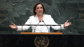 El Congreso de Perú destituyó a Dina Boluarte por incapacidad moral y nombró a José Jerí presidente interino, en medio de crisis política, corrupción e inseguri