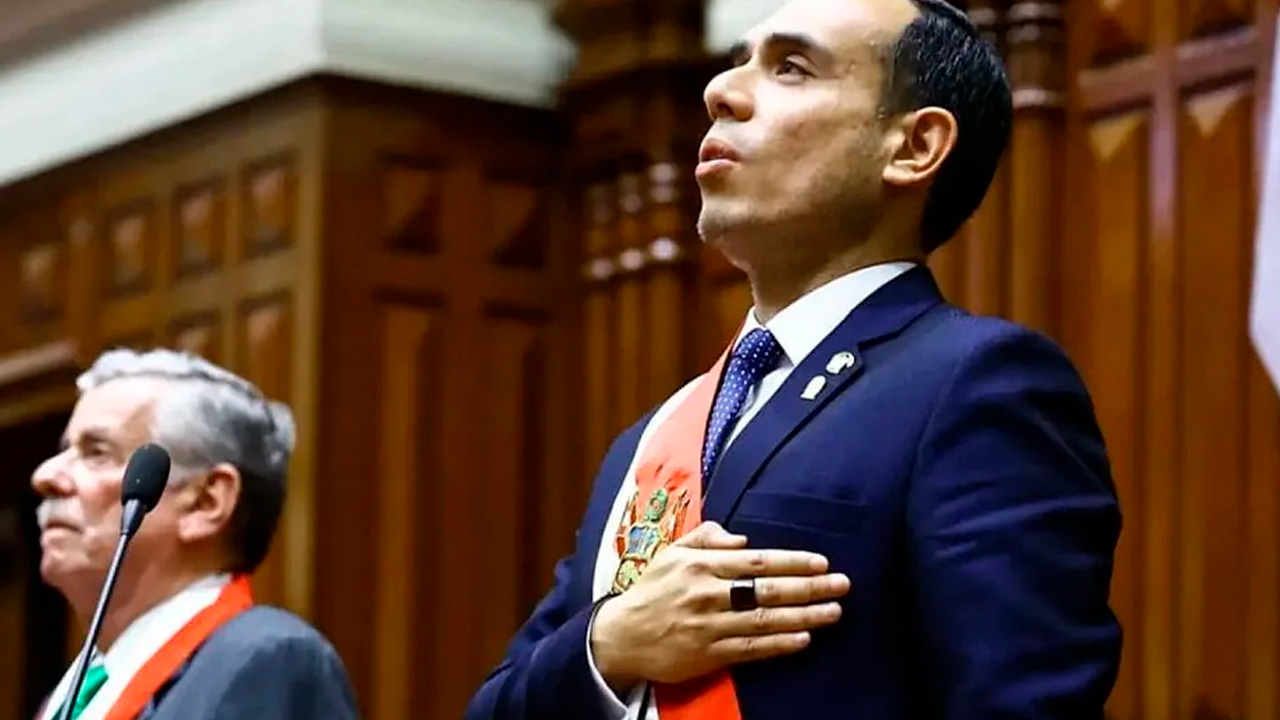 El Congreso de Perú designó a José Jerí como nuevo presidente interino del país sudamericano luego de que Dina Boluarte fuera destituida del cargo.