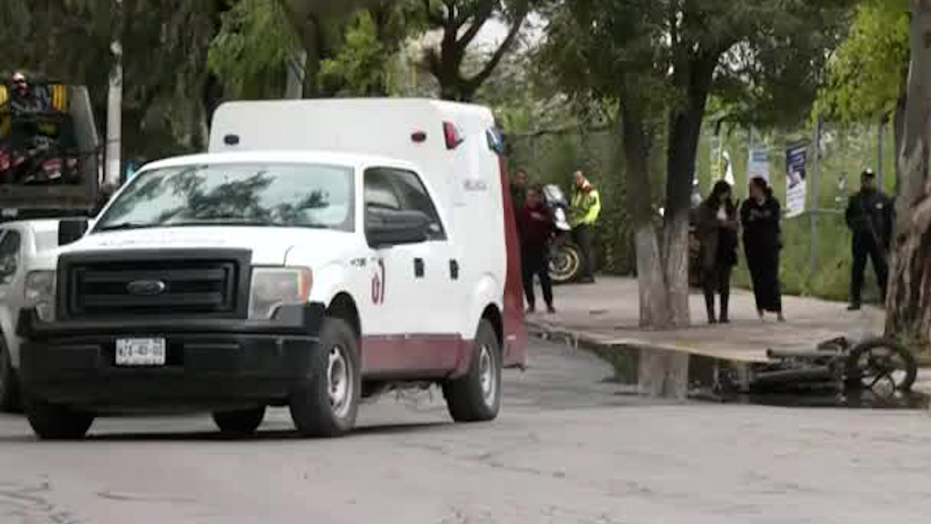 René, tío de los menores fallecidos, asegura que llamaron a una ambulancia tras el siniestro. Sin embargo, la ambulancia jamás llegó.