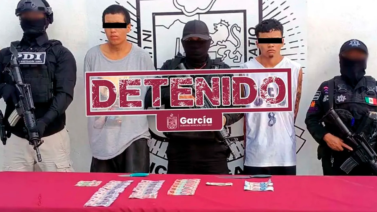 Autoridades de García, Nuevo León, detuvieron a 15 personas en un mega operativo contra la delincuencia organizada.