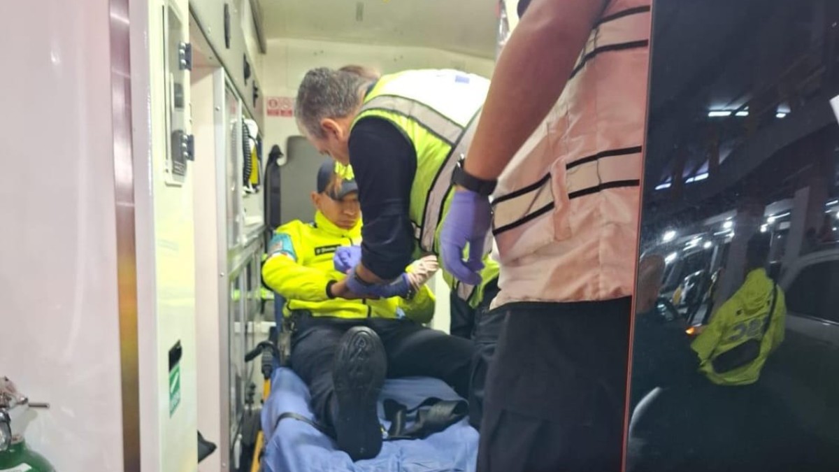 El policía que fue atropellado afuera del AICM fue diagnosticado con traumatismo craneoencefálico superficial.