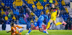 Diana Ordoñez fue la figura del partido tras anotar doblete en una cancha complicada como lo es el Estadio Ciudad de los Deportes. Diana Ordoñez fue la figura del partido tras anotar doblete en una cancha complicada como lo es el Estadio Ciudad de los Deportes.