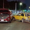 Un turista estadounidense, alcoholizado y confundido, provocó un choque en Guadalajara; no hubo heridos, y la Policía Vial lo retuvo para examen de alcohol. Un turista estadounidense, alcoholizado y confundido, provocó un choque en Guadalajara; no hubo heridos, y la Policía Vial lo retuvo para examen de alcohol.