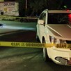 Un motociclista perdió la vida al instante la noche de este jueves en Torreón, luego de impactar su frágil vehículo contra una camioneta.
