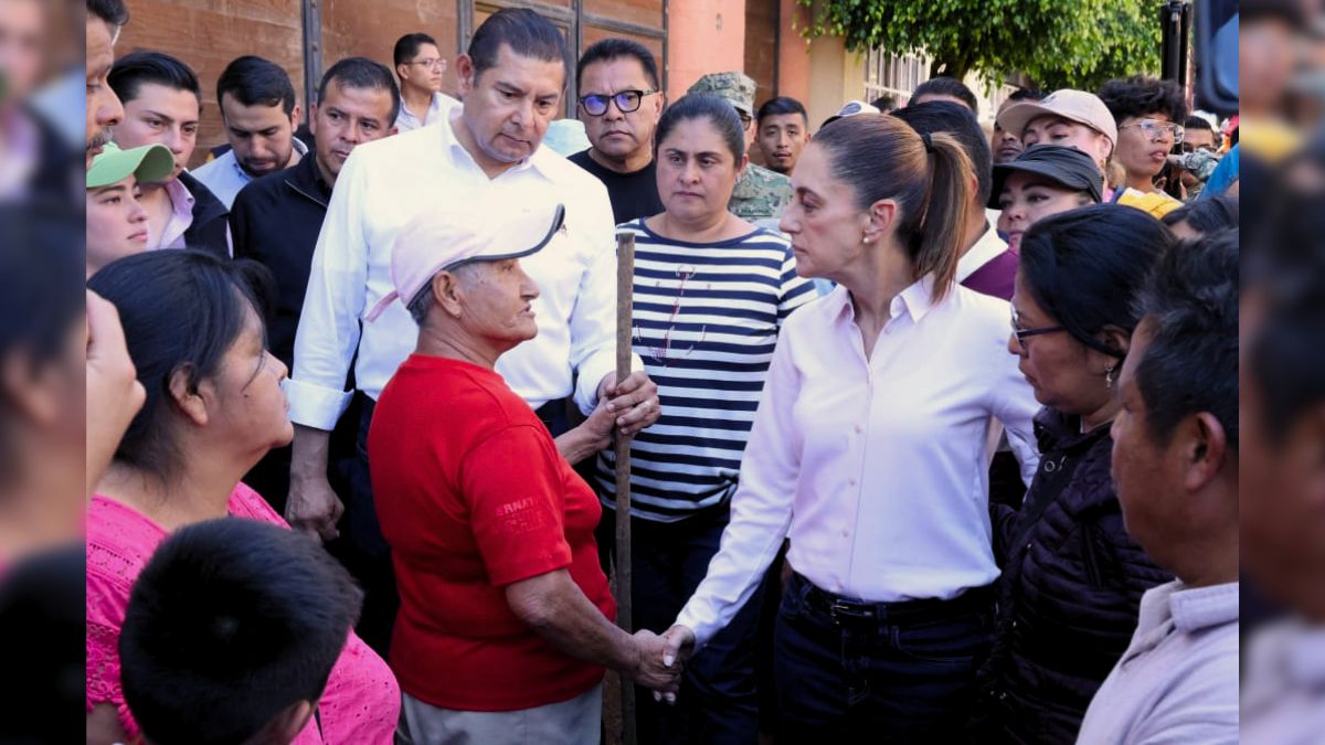 La Presidenta Claudia Sheinbaum recorrió el municipio de Huauchinango, en la Sierra Norte de Puebla, para supervisar la ayuda a damnificados por las lluvias. La Presidenta Claudia Sheinbaum recorrió el municipio de Huauchinango, en la Sierra Norte de Puebla, para supervisar la ayuda a damnificados por las lluvias.