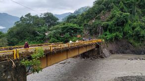 El presidente municipal de Pahuatlán, en la Sierra Norte de Puebla, alerta que la población permanece sin luz, incomunicado y con comida para solo un día.