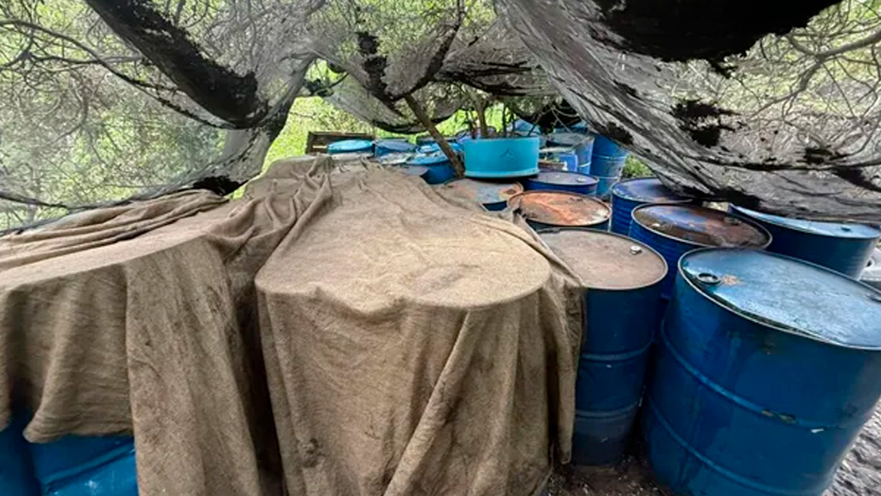 Autoridades aseguraron un narcolaboratorio en Yautepec, Morelos, donde se producían drogas sintéticas.