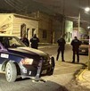 La víctima quedó tendida sobre la carpeta asfáltica, donde paramédicos de Protección Civil confirmaron su fallecimiento. La víctima quedó tendida sobre la carpeta asfáltica, donde paramédicos de Protección Civil confirmaron su fallecimiento.