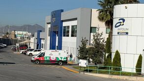 Personal de enfermería y elementos de Protección Civil acudieron para brindarle los primeros auxilios al hombre, sin embargo ya nada pudieron hacer.