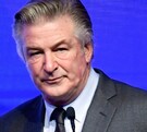 Alec Baldwin fotografiado en un evento internacional.