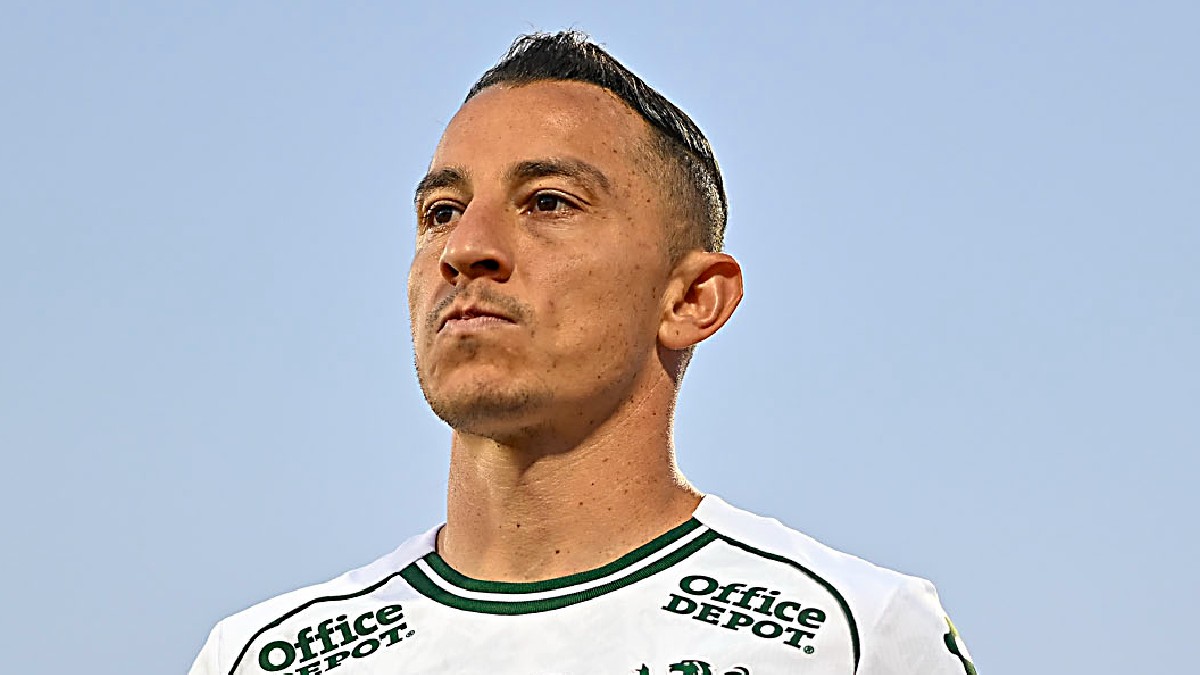 Andrés Guardado en un partido con el León Andrés Guardado en un partido con el León