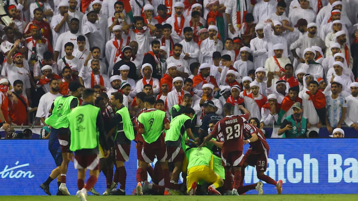 Julen Lopetegui, el entrenador que sonó para dirigir a los Rayados del Monterrey, metió a la selección de Qatar al Mundial que comparte México, Canadá y EU. Julen Lopetegui, el entrenador que sonó para dirigir a los Rayados del Monterrey, metió a la selección de Qatar al Mundial que comparte México, Canadá y EU.