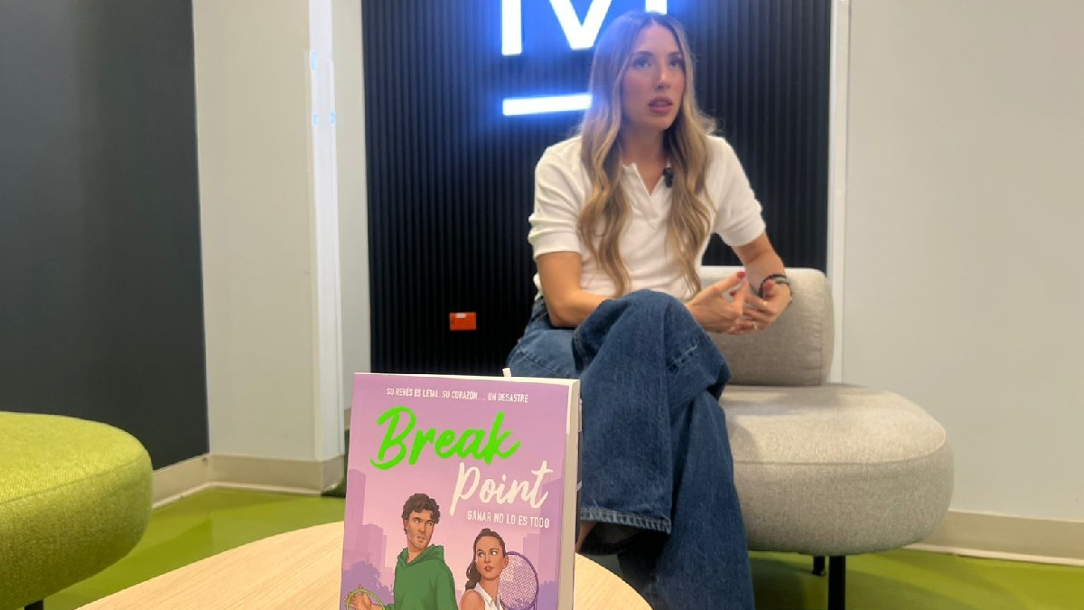 Alejandra Andrade platica sobre su libro Breakpoint Alejandra Andrade platica sobre su libro Breakpoint