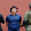 La detención de 'El Llanero' se registró en la comunidad Pinzándaro, en el municipio de Buenavista, en el marco de la Estrategia Nacional contra la Extorsión. La detención de 'El Llanero' se registró en la comunidad Pinzándaro, en el municipio de Buenavista, en el marco de la Estrategia Nacional contra la Extorsión.