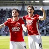 Mateo Chávez hizo su debut oficial en la Eredivisie de Países Bajos, mostrando su talento y brindando una asistencia en la goleada de su equipo. Mateo Chávez hizo su debut oficial en la Eredivisie de Países Bajos, mostrando su talento y brindando una asistencia en la goleada de su equipo.