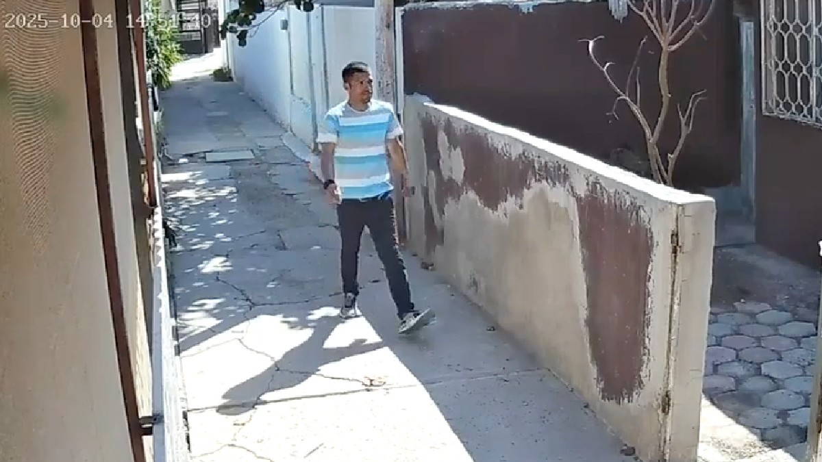Vecinos de la colonia Los Viñedos, en Gómez Palacio, claman por una intervención urgente de las autoridades ante una reciente oleada de robos. Vecinos de la colonia Los Viñedos, en Gómez Palacio, claman por una intervención urgente de las autoridades ante una reciente oleada de robos.