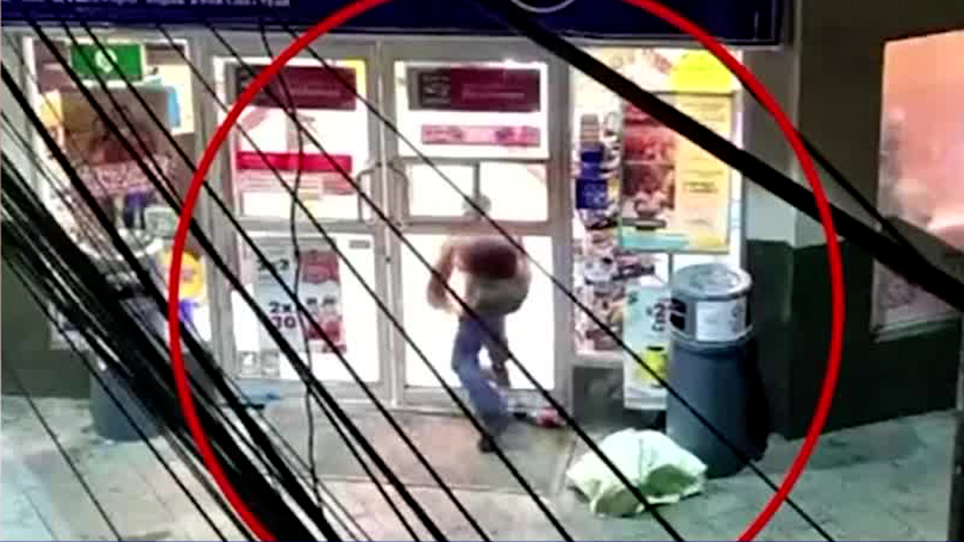 El hombre detenido ya es investigado por su probable participación en el robo de otras ocho tiendas de conveniencia.