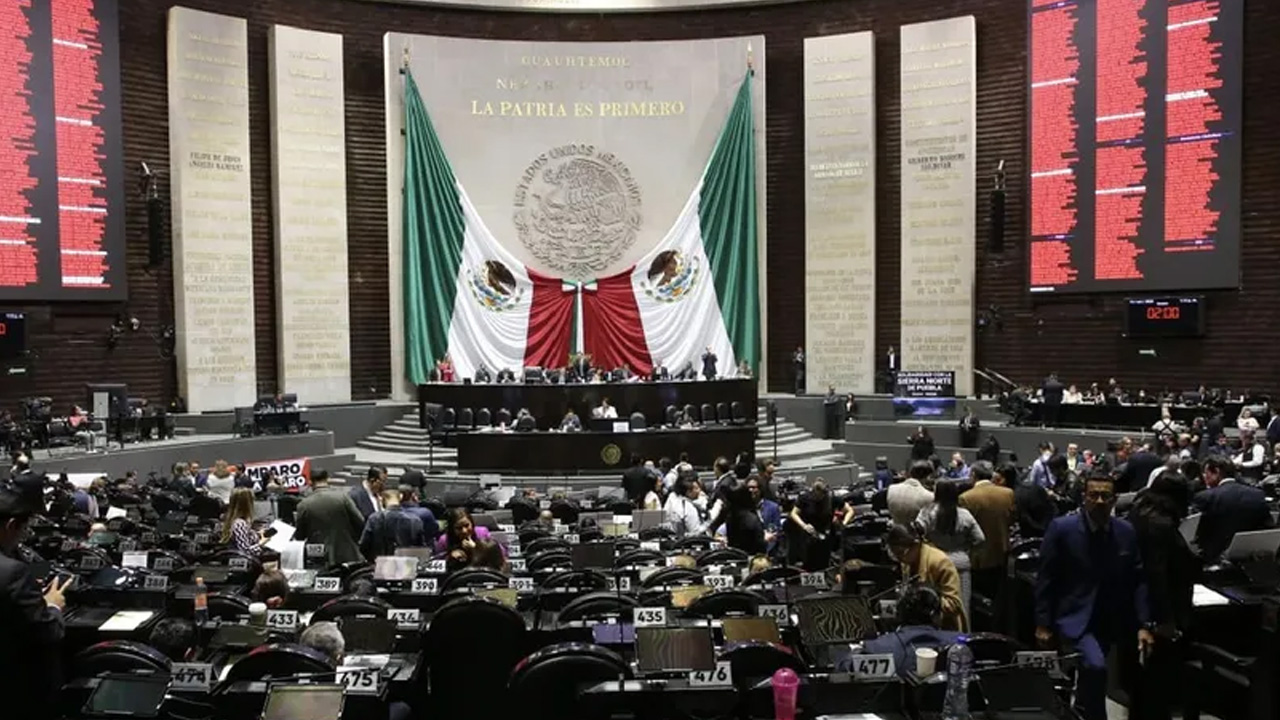 El pleno de la Cámara de Diputados aprobó en lo general y particular las reformas a la Ley de Amparo.