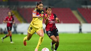 El América Femenil que dirige Ángel Villacampa compuso a tiempo el rumbo para vencer 3-2 a unas rojinegras del Atlas en la jornada 16 del Apertura 2025.
