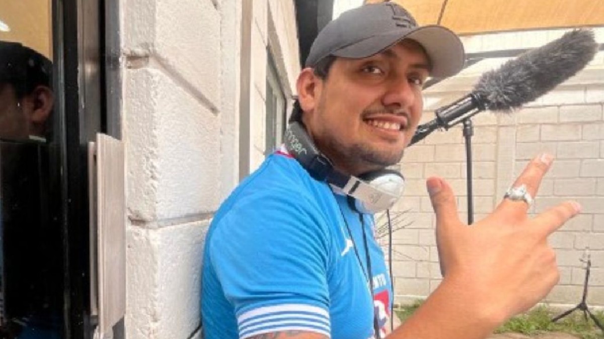 Edmundo Casas, joven que murió tras una trágica explosión en un negocio de pinturas en Torreón, Coahuila. Edmundo Casas, joven que murió tras una trágica explosión en un negocio de pinturas en Torreón, Coahuila.