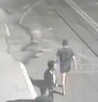 Tanto Valentín como Kenia, padre e hija, fueron golpeado y tirados al suelo por sujetos en presunto estado de ebriedad en Iztacalco Tanto Valentín como Kenia, padre e hija, fueron golpeado y tirados al suelo por sujetos en presunto estado de ebriedad en Iztacalco