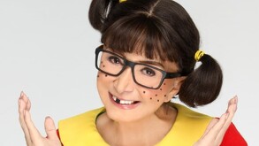 En la imagen aparece María Antonieta de las Nieves caracterizada de La Chilindrina, reconocido personaje de El Chavo del 8.