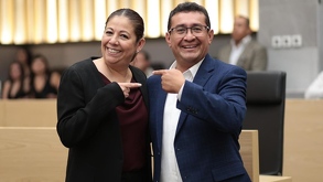 Laura Artemisa y Pavel Gaspar Ramírez en el Congreso de Puebla.