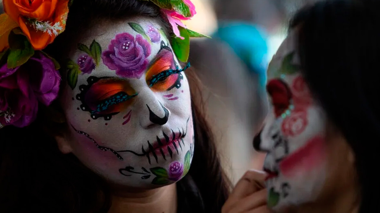 ONU Mujeres participará en la Mega Procesión de Catrinas de CdMx para promover la igualdad como parte de la identidad cultural mexicana.