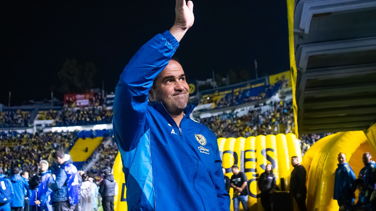 André Jardine, director técnico, durante el partido ante Querétaro en el Estadio Ciudad de los Deportes. André Jardine, director técnico, durante el partido ante Querétaro en el Estadio Ciudad de los Deportes.