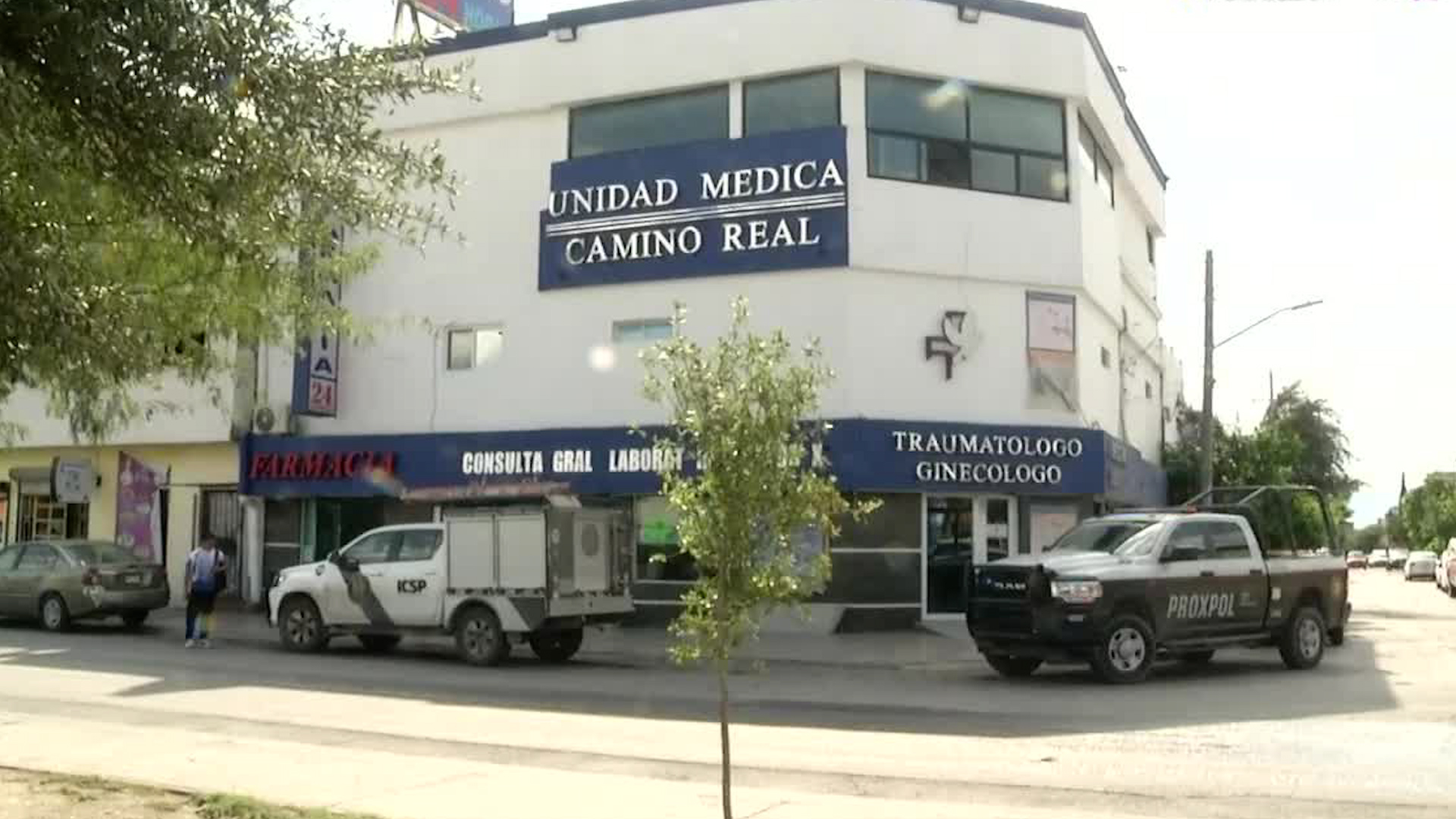 Familiares llevaron al menor a la Unidad Medica Camino Real donde los médicos confirmaron su fallecimiento.