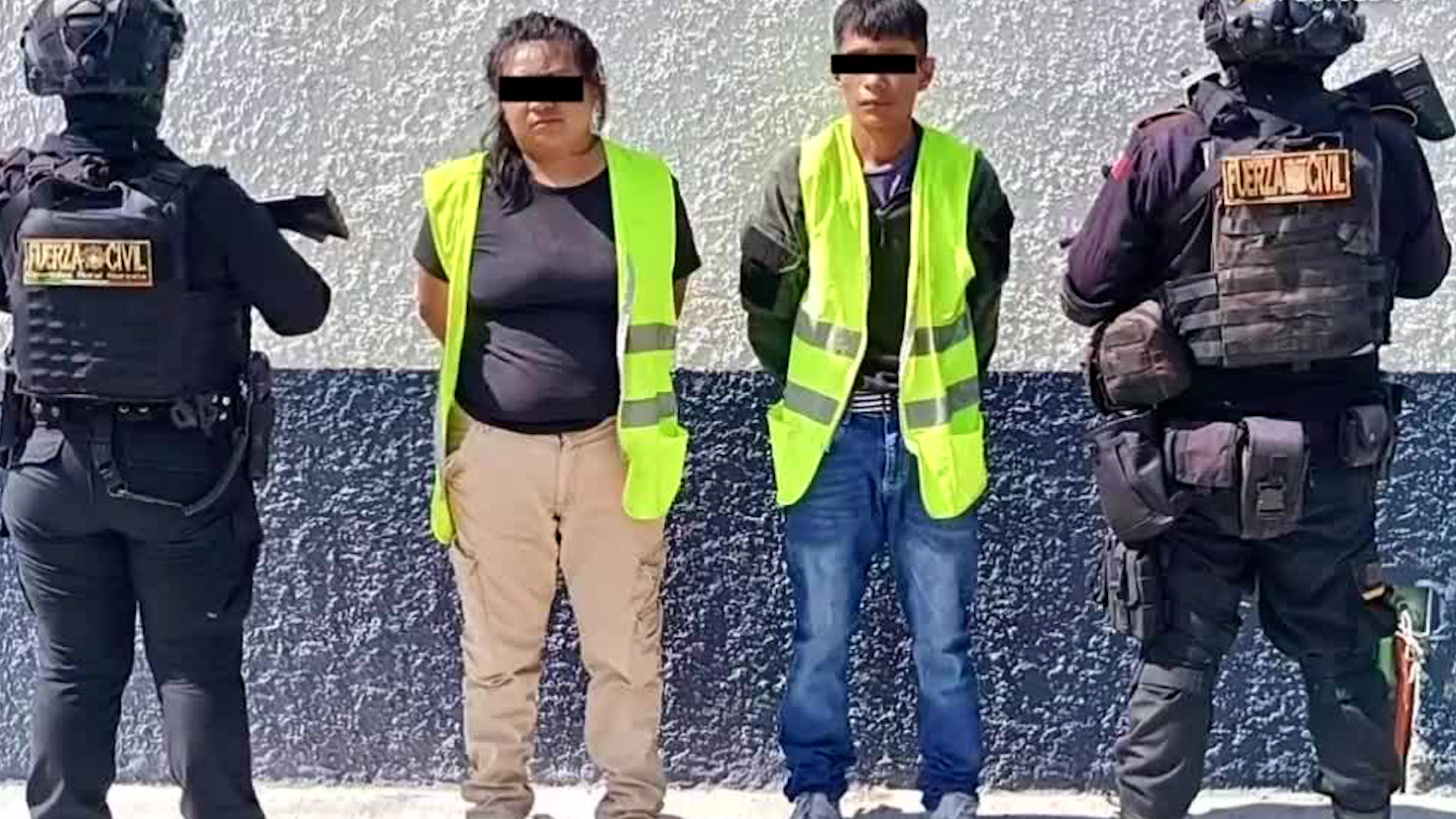 Se les aseguraron un arma larga, cinco cargadores, un porta fusil, entre otros artefactos.