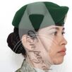stephany carmona con uniforme de la guardia nacional y personas en un sepelio stephany carmona con uniforme de la guardia nacional y personas en un sepelio