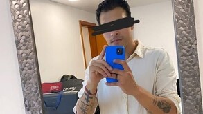 José ‘N’, presunto feminicida de Itzel, tomándose fotos para sus redes sociales.